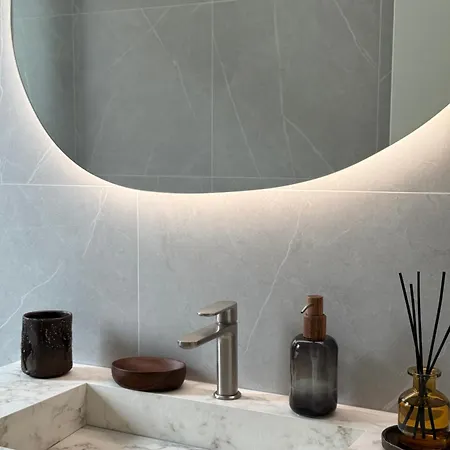 Bollicina - Free Parking, Ac & Balcony Apartment Milan
